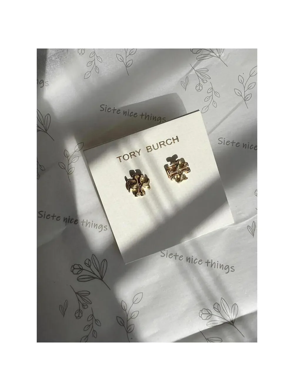 Tory Burch Lady Classic Double T Stud Lady earrings Simple Timeless Gold plated - Picture 9 of 9
